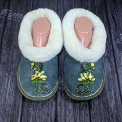 Чуни из натурального меха овчины высшего сорта цвет Оливковый